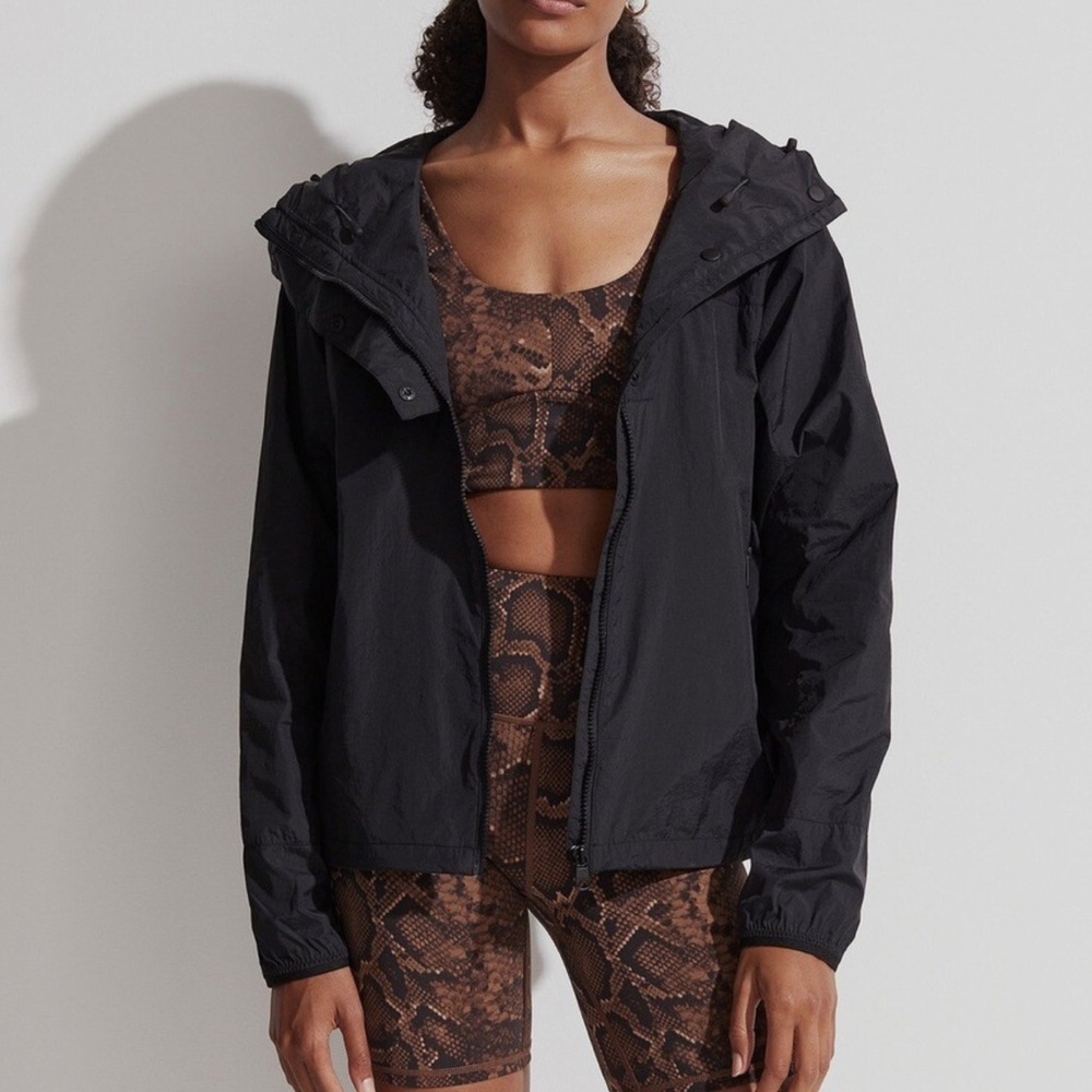 Varley Terrace Windbreaker, BNWT, Size Med